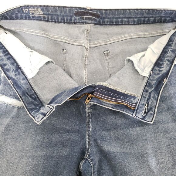 Arizona Denim Bermuda Shorts PLUS SIZE 17 Blue Mid Rise Jeans Distressed 9" Inse - Picture 2 of 8